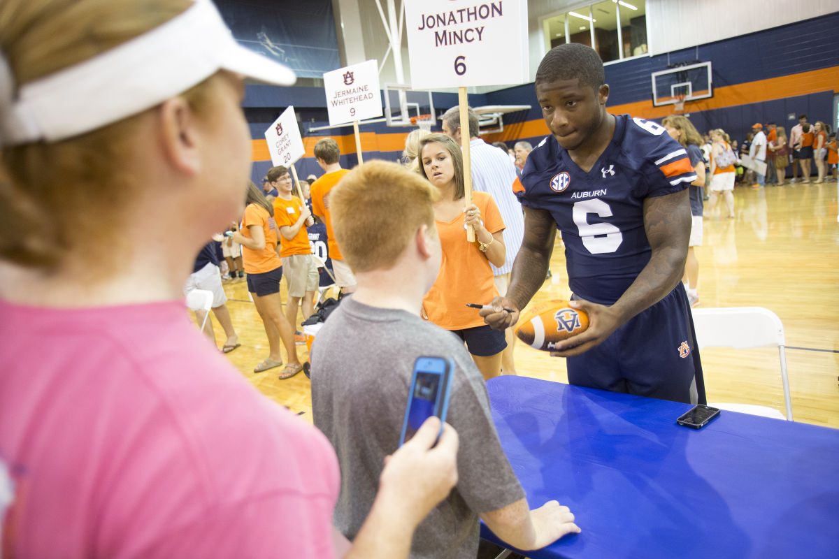 Auburn Fan Day 2014